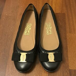 Black Ferragamo Flats - great condition!